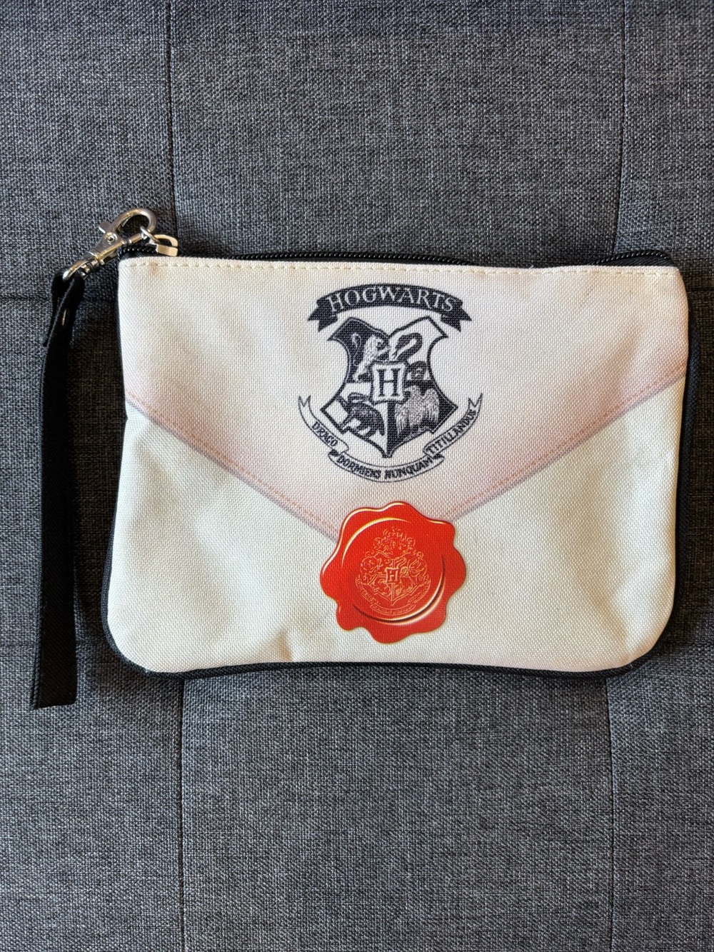 Harry Potter | Hogwarts Letter Wristlet Clutch With Zipper | GUC | OS